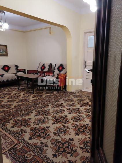 Duplex cu 3 camere cu Canalizare în Giulești