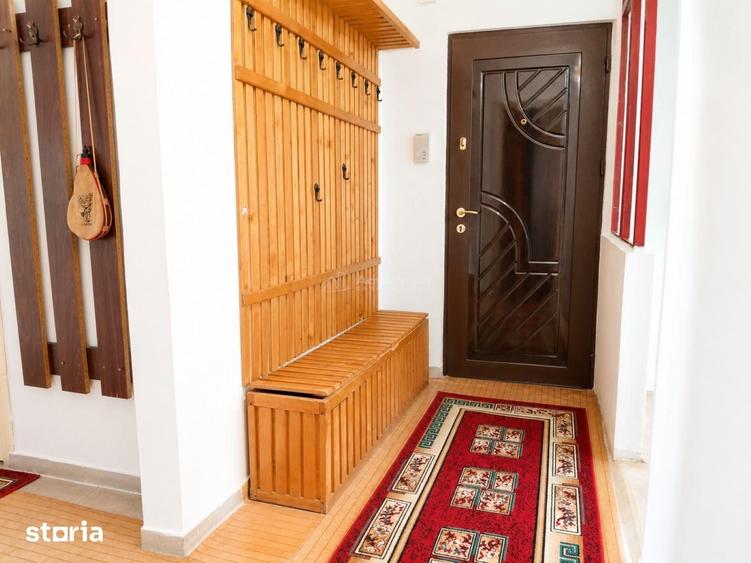 Apartament cu 3 camere decomandat în Traian
