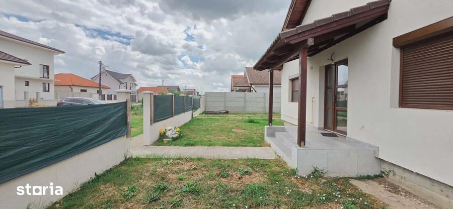 Casă cu 2 camere cu Teren 580 Mp în Sântandrei