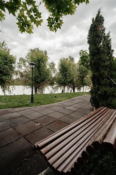 Apartament cu 4 camere decomandat, mobilat în Floreasca