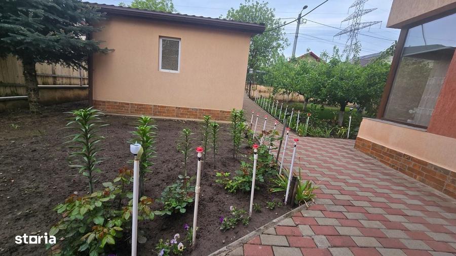 Casă cu 4 camere cu Teren 502 Mp în Galata