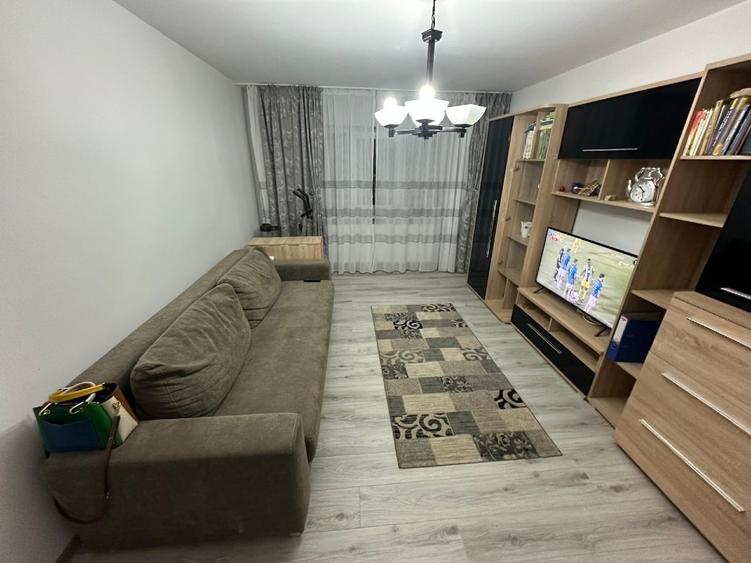 Inchiriez apartament 2 camere Brazda et. 2 - 2