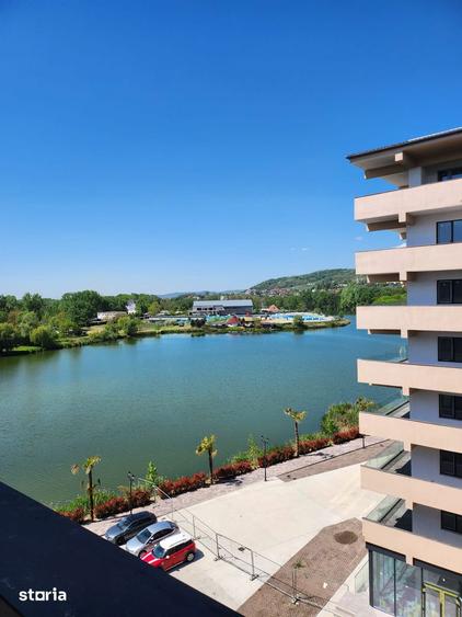 Apartament 4 camere, 3 balcoane, 2 garaje - 5