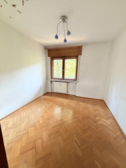 Apartament cu 4 camere decomandat în Kiseleff