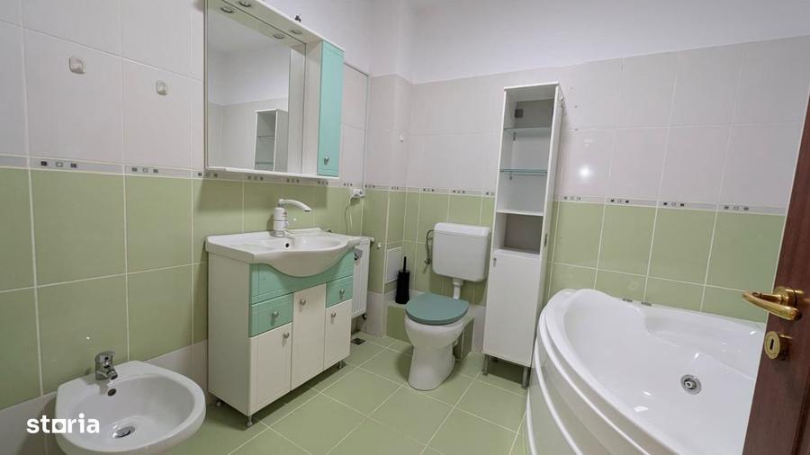 Casă cu 4 camere cu Canalizare în Șelimbăr