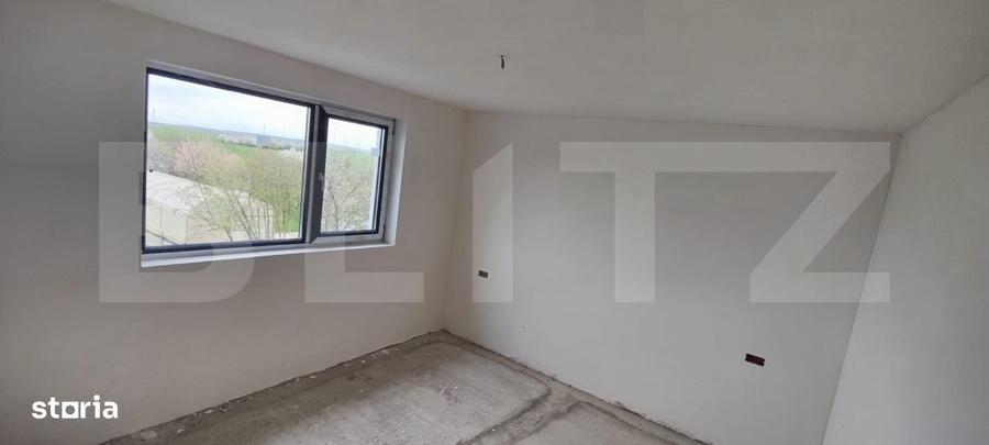 Casă cu 4 camere cu Teren 1000 Mp în Dumbrava