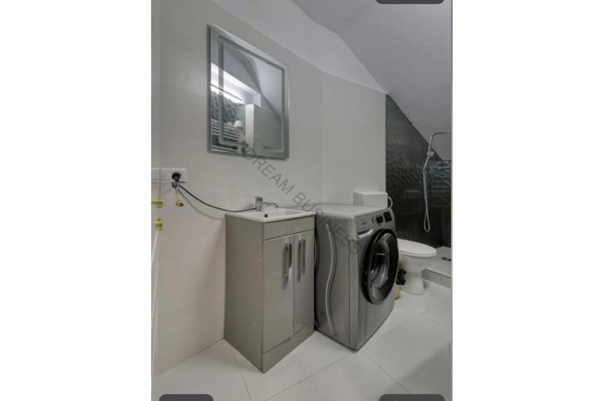 Apartament cu 4 camere decomandat în Bucureștii Noi