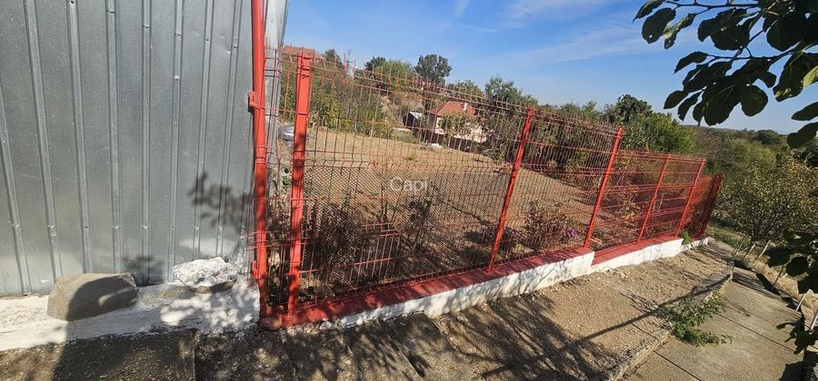Vand urgent casa in localitatea Draut