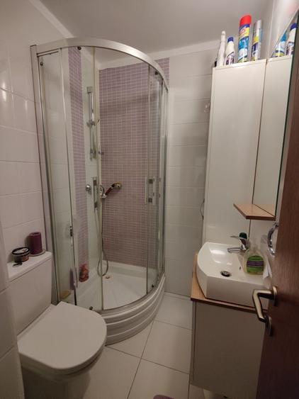 Apartament cu 3 camere decomandat în Cotroceni