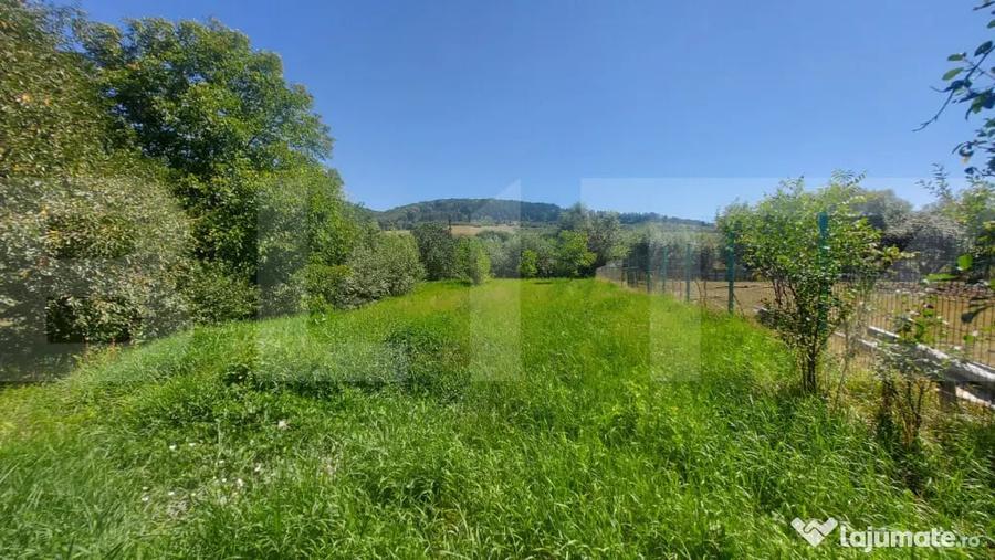 Casă cu 3 camere cu Teren 1800 Mp în Araci