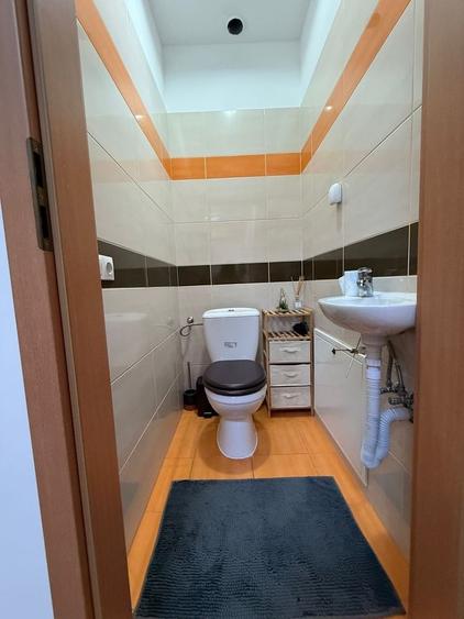 Apartament cu 3 camere decomandat în Exterior Vest