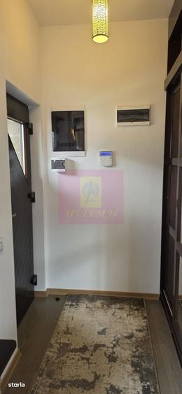 Casă cu 4 camere în Central