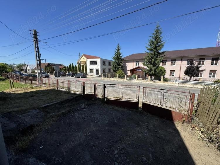 Casă cu Teren 1662 Mp în Remeți