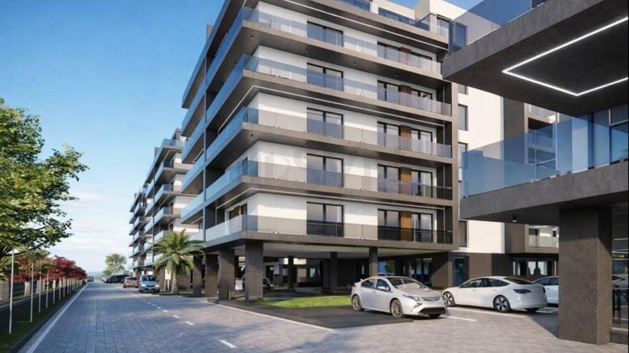 Apartament cu 4 camere semidecomandat în Pipera