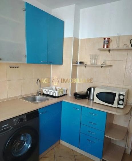 Apartament cu 2 camere decomandat, mobilat în Titan