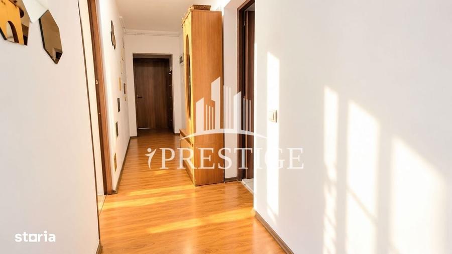 Apartament cu 3 camere decomandat în Șelimbăr — fotografia 3
