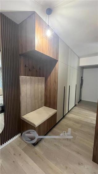 Apartament cu 2 camere decomandat în Baza 3