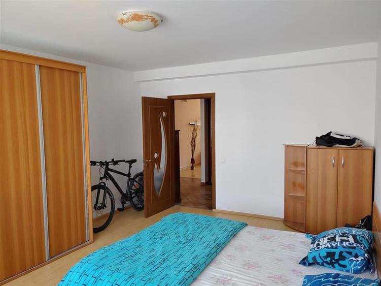 Apartament 2 camere si balcon zona Strand - 10