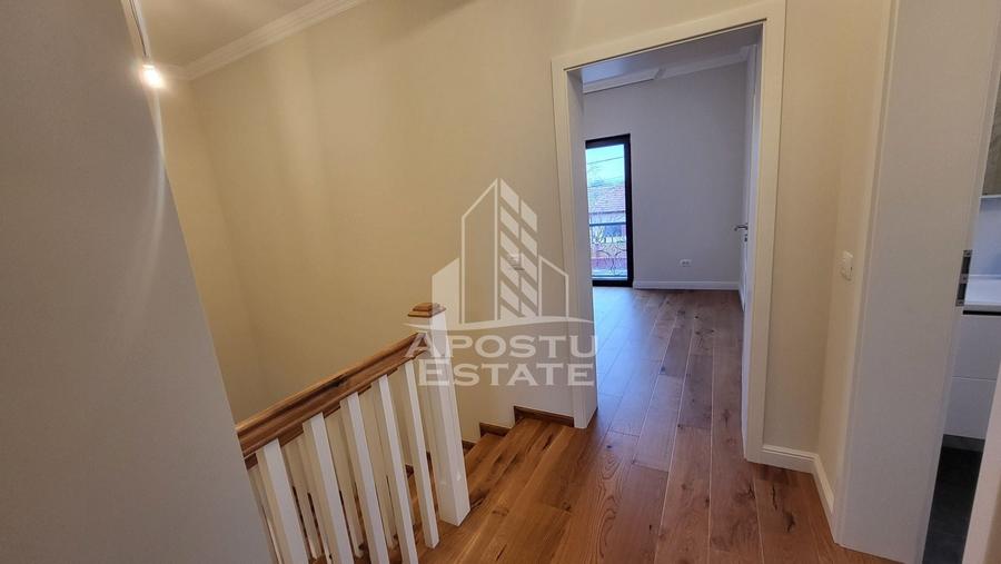 Duplex cu 4 camere cu Canalizare în Mehala