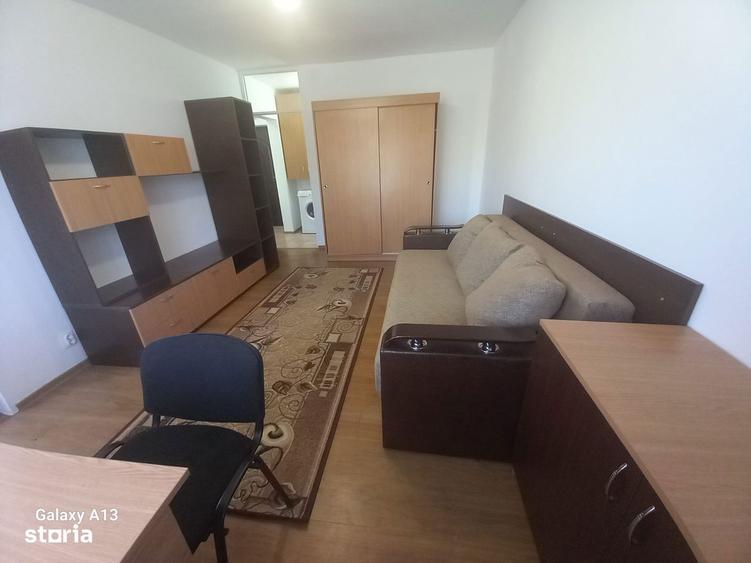 Garsonieră decomandată în Rahova