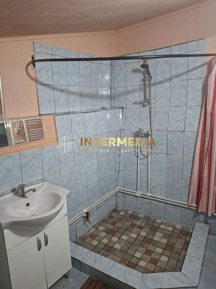Casă individuală cu 3 camere cu Canalizare în Cricău