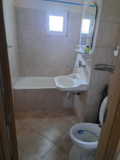 Garsonieră decomandată în Tudor