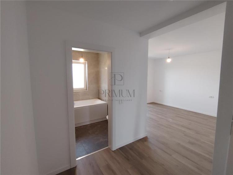 Duplex cu 4 camere cu Canalizare în Moșnița Nouă