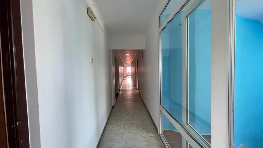 Spațiu comercial, de 2,100 mp, în Borș
