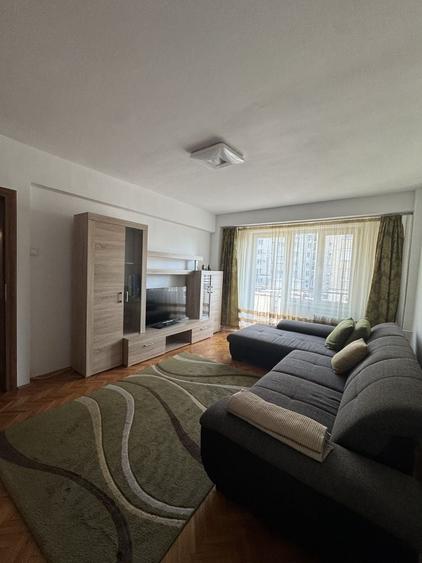 Apartament cu 2 camere decomandat în Decebal