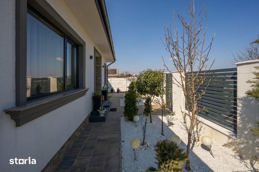 Casă cu 4 camere cu Teren 400 Mp în Corbeanca