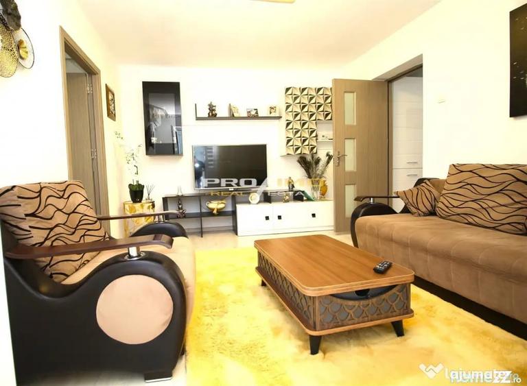 Apartament cu 3 camere semidecomandat în City Park Mall