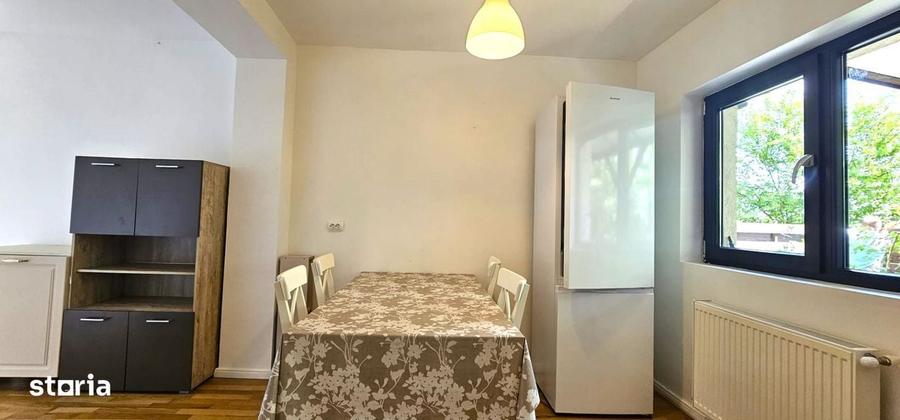 Casă cu 4 camere în Odăile