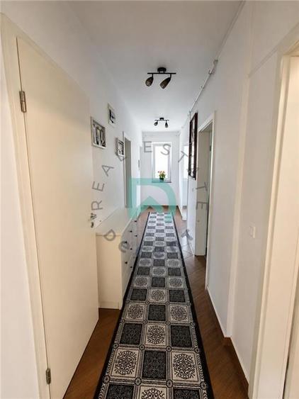 Apartament cu 3 camere decomandat în Avantgarden