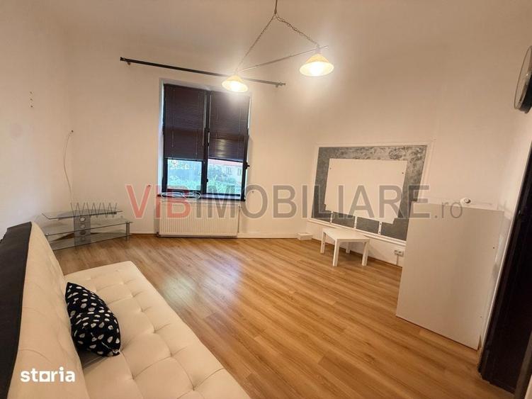 Apartament cu 3 camere în Centrul Civic