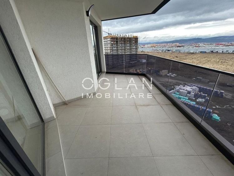 Apartament cu 3 camere semidecomandat, mobilat în Șelimbăr