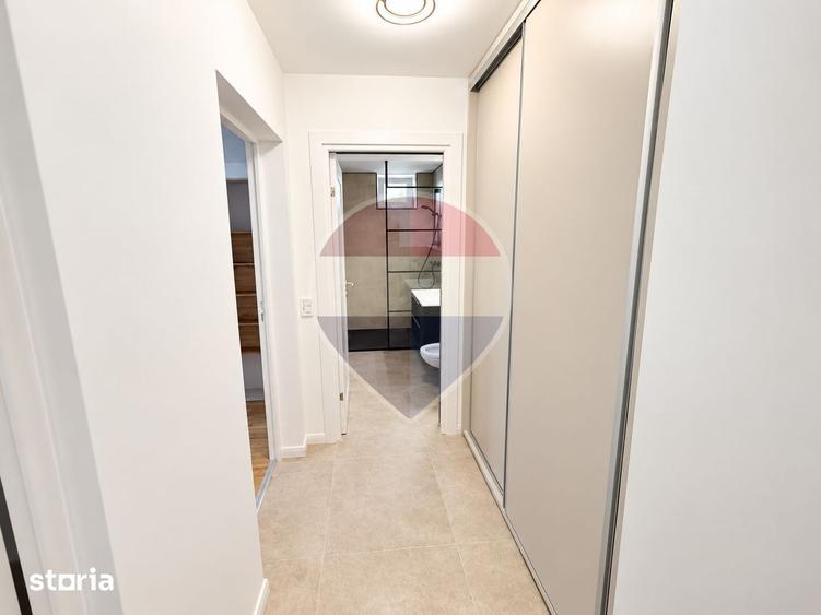 Apartament cu 3 camere în Delfinariu