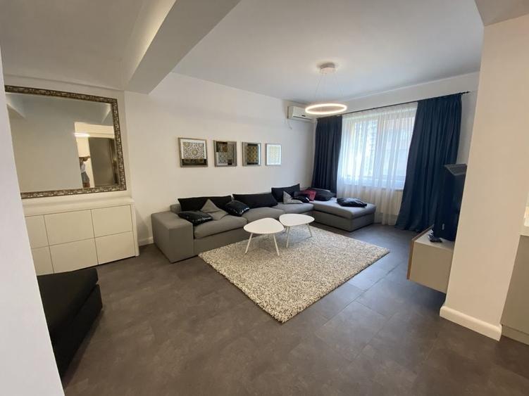 Apartament cu 2 camere decomandat în Ghencea