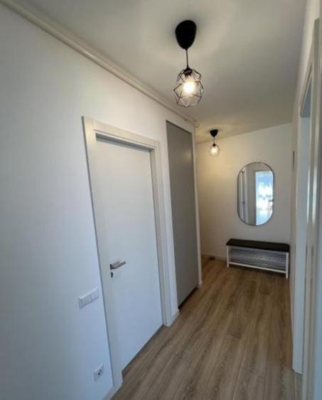 Apartament cu 2 camere semidecomandat în Pantelimon