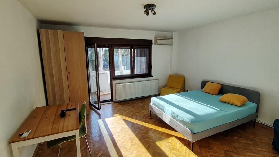 Garsonieră decomandată, mobilată în Ultracentral