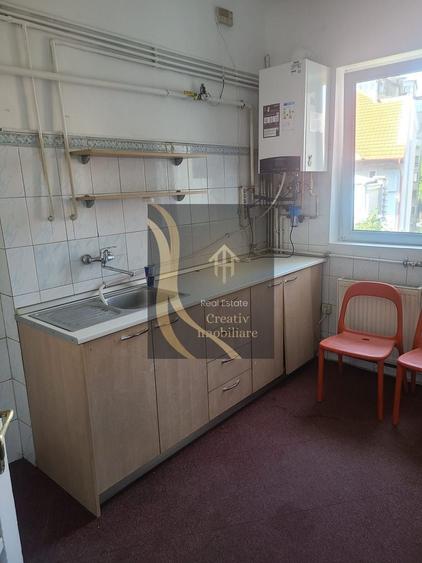Apartament cu 3 camere în Victoriei