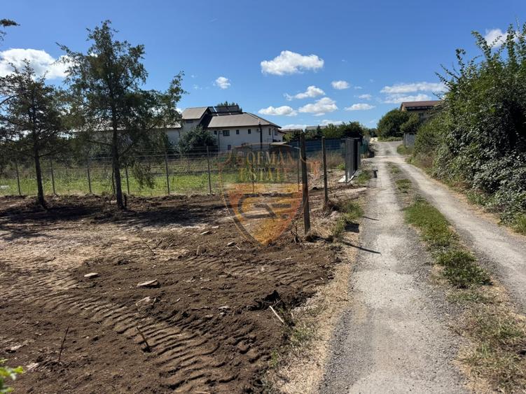 Teren Construcții intravilan de 900 mp, în Jupiter