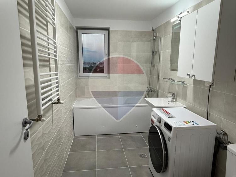 Apartament cu 2 camere decomandat, mobilat în Uverturii