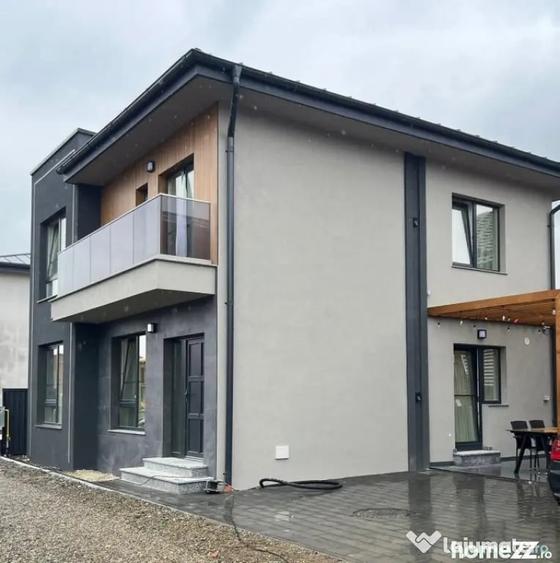 Casă cu 5 camere cu Teren 200 Mp în Rădăuți