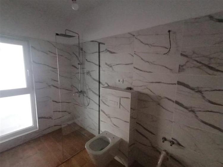 Apartament cu 2 camere decomandat, mobilat în Soarelui