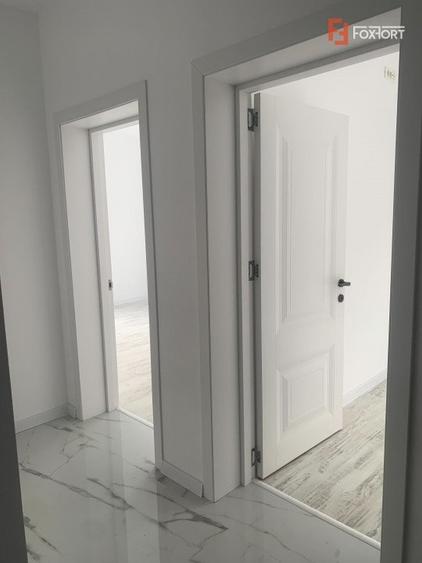 Apartament cu 3 camere decomandat în Dumbrăvița
