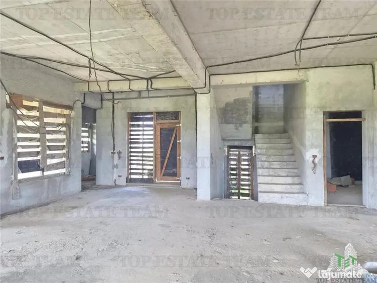 Casă cu 6 camere cu Teren 1372 Mp în Ghermănești