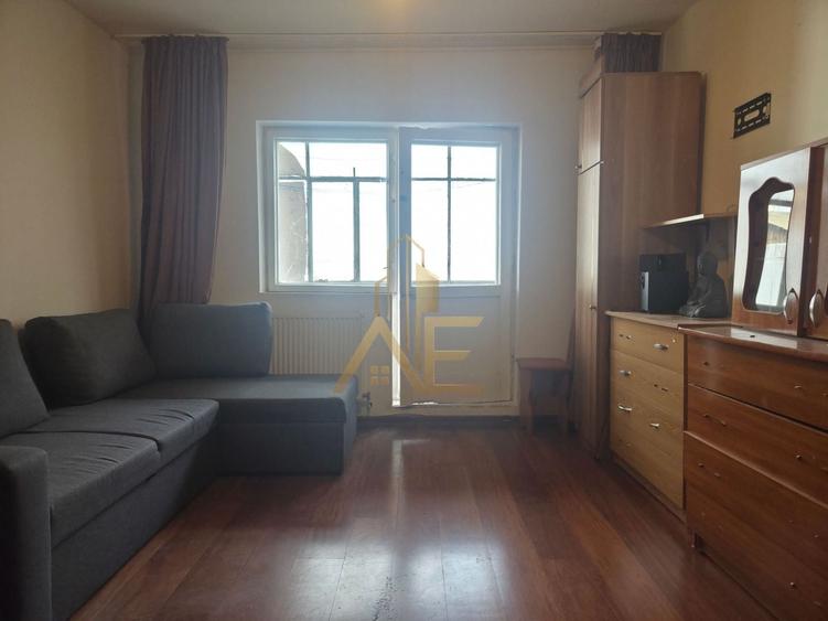 Apartament cu 2 camere semidecomandat în Sud