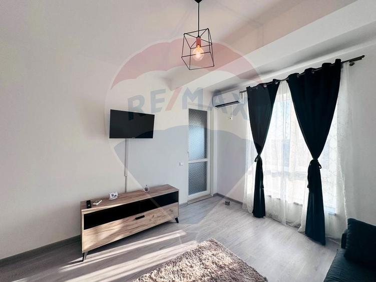 Apartament cu 1 camere decomandat, mobilat în Vest