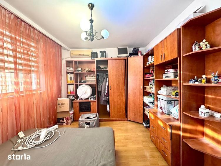 Apartament cu 3 camere decomandat în Orizont