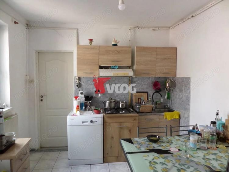 Casă cu 2 camere în Lipovei